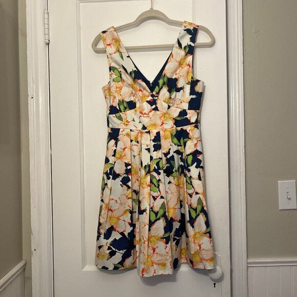 J. Crew Dresses & Skirts - J Crew Sateen Fit & Flare Midi Cocktail Dress Sleeveless V Neck Floral Sz 2